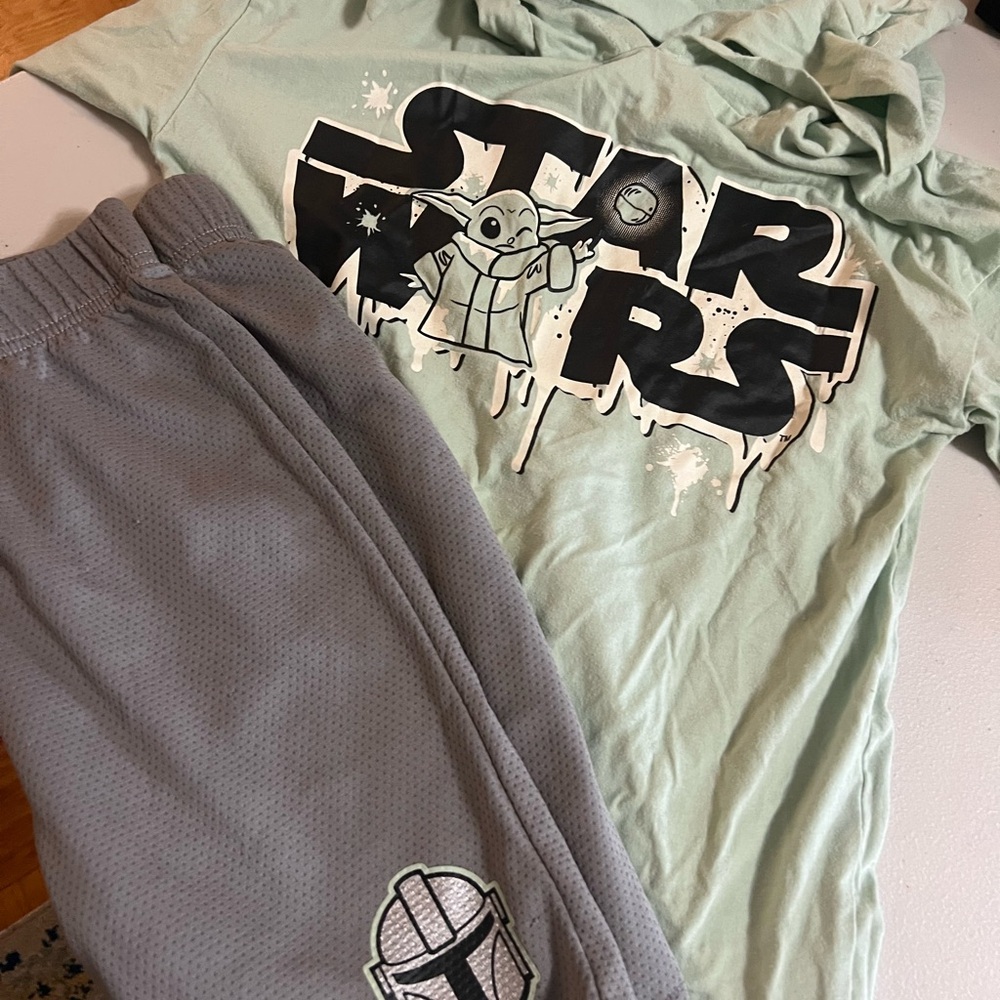 Boys 2 pc hooded Star Wars Kids Gray Shorts with Mint Graphic Tee Accent